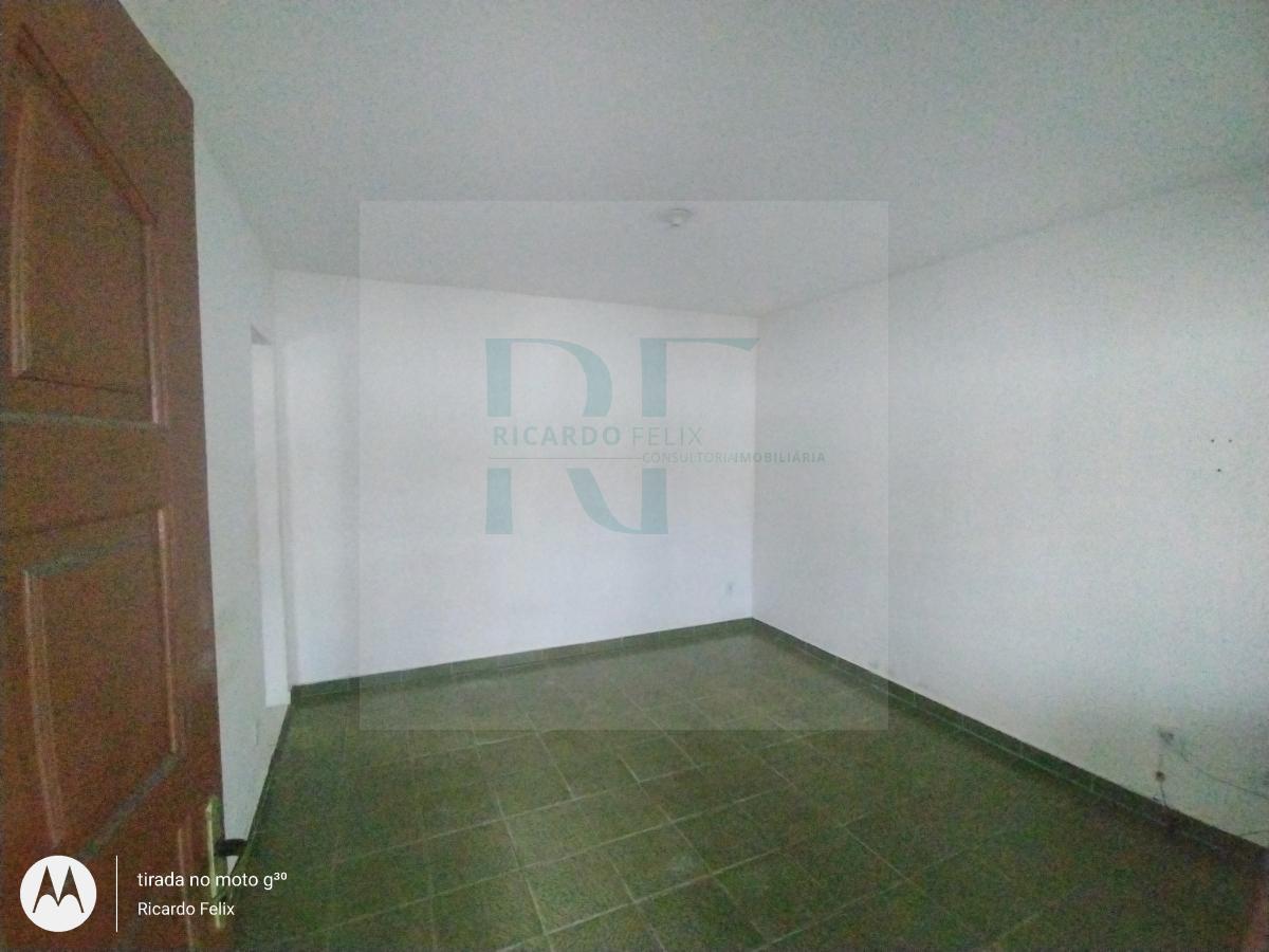 Casa à venda com 2 quartos, 360m² - Foto 5