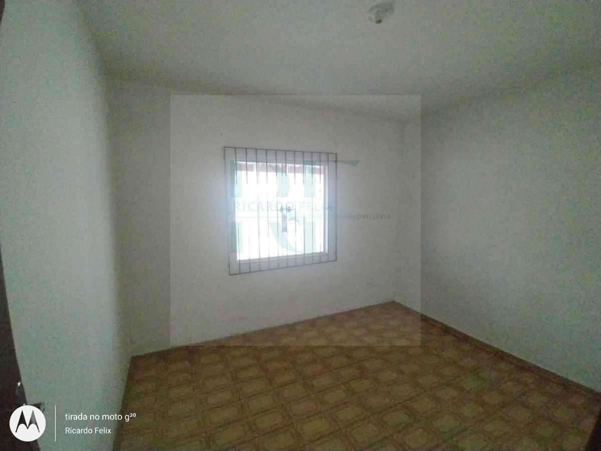 Casa à venda com 2 quartos, 360m² - Foto 6