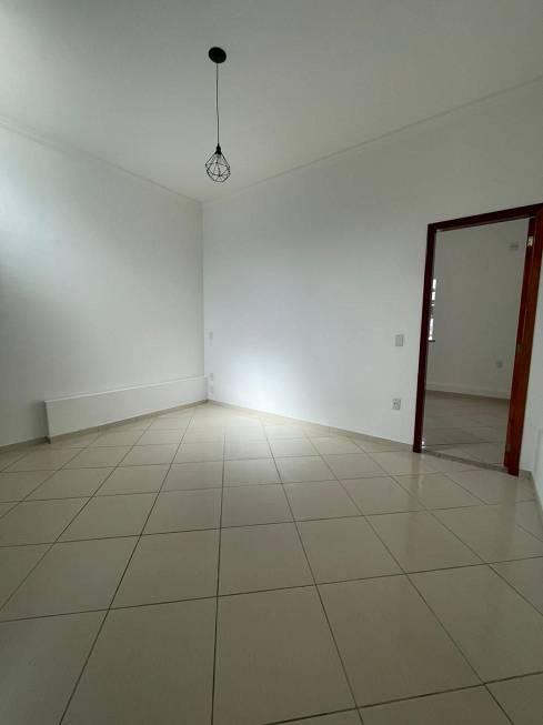 Apartamento à venda com 2 quartos, 55m² - Foto 3