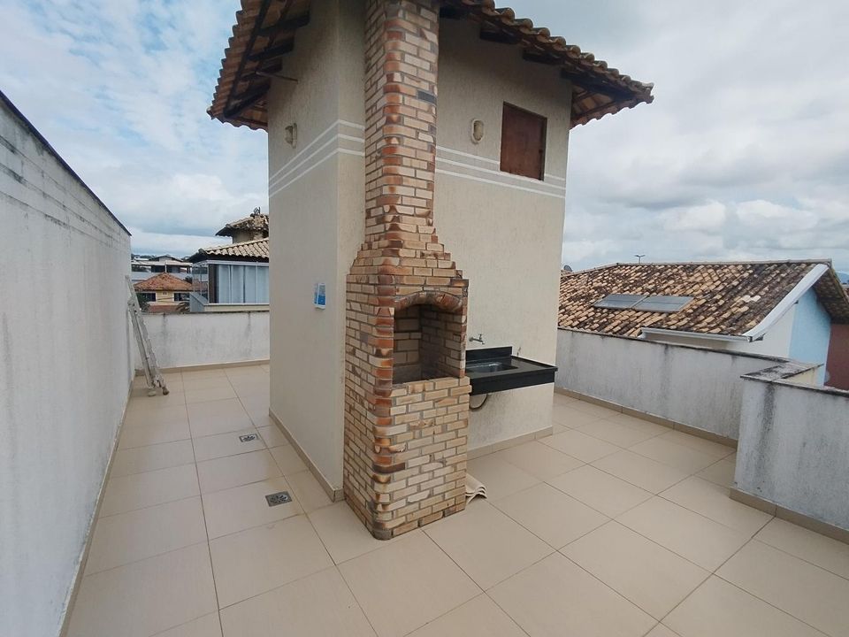 Casa à venda com 2 quartos, 100m² - Foto 2