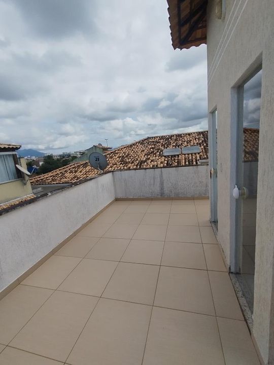 Casa à venda com 2 quartos, 100m² - Foto 4