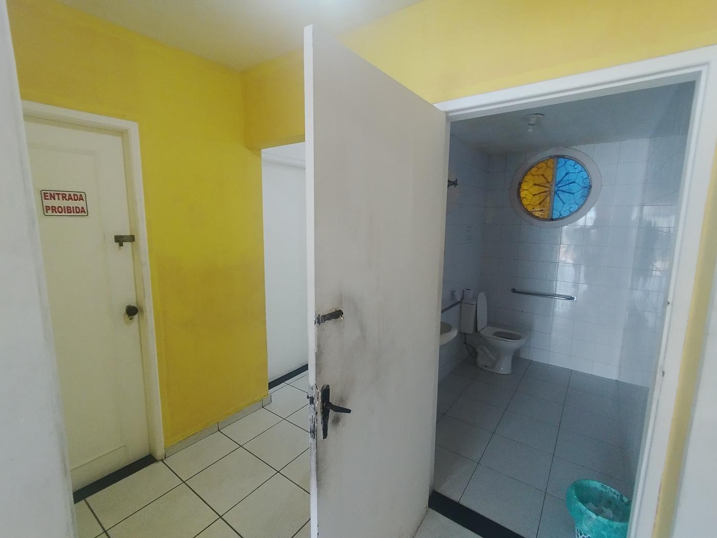 Prédio Inteiro à venda com 1 quarto, 240m² - Foto 7