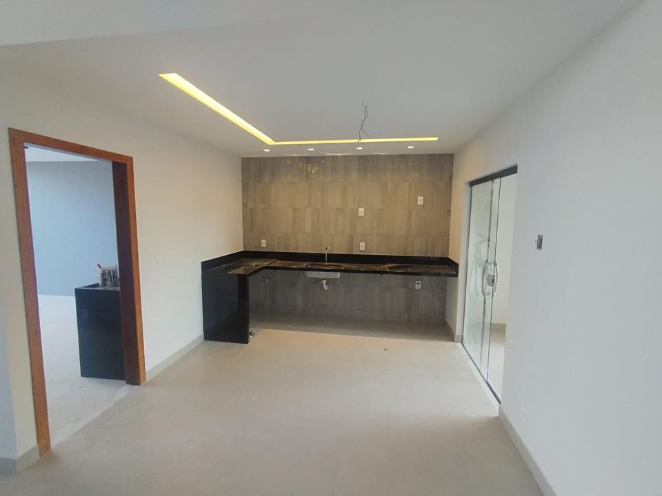 Casa à venda com 3 quartos, 180m² - Foto 11