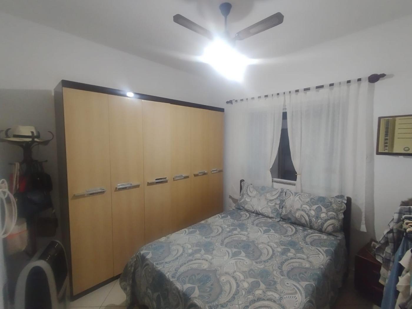 Casa à venda com 3 quartos, 210m² - Foto 14