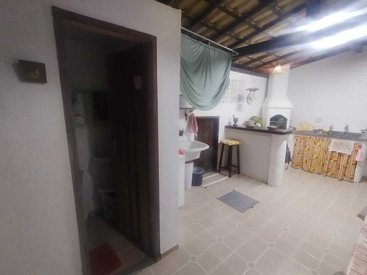 Casa à venda com 3 quartos, 210m² - Foto 24