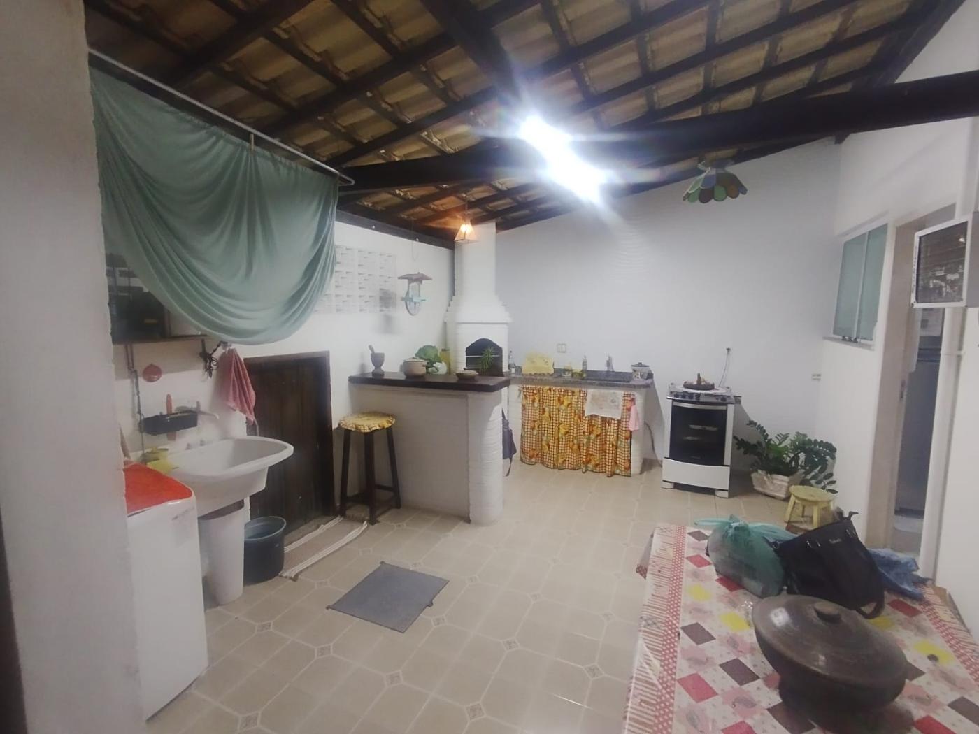 Casa à venda com 3 quartos, 210m² - Foto 18