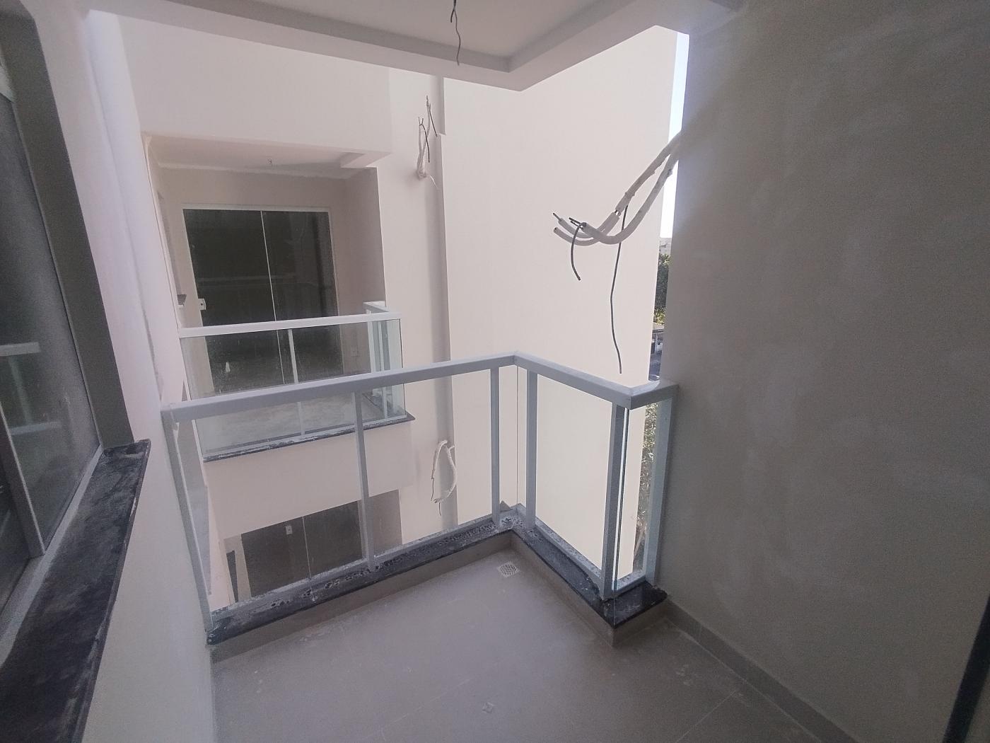 Apartamento à venda com 2 quartos, 76m² - Foto 4