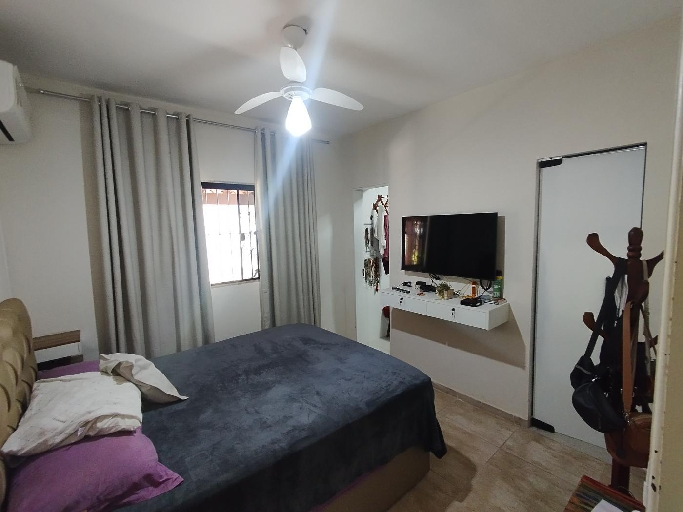 Casa à venda com 4 quartos, 323m² - Foto 17