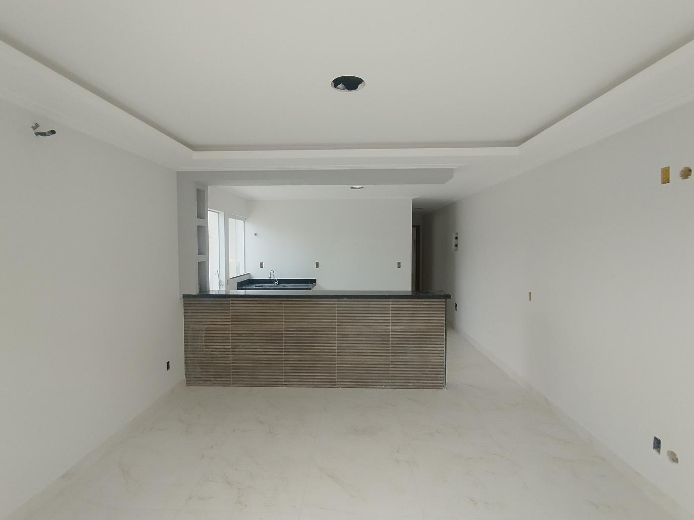 Casa à venda com 2 quartos, 120m² - Foto 4