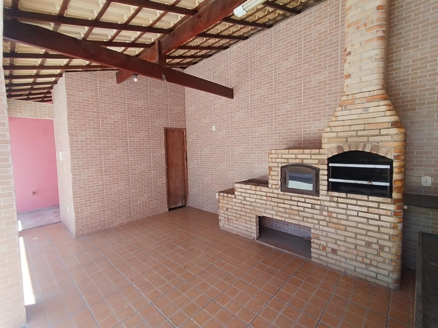 Casa à venda com 3 quartos, 210m² - Foto 6