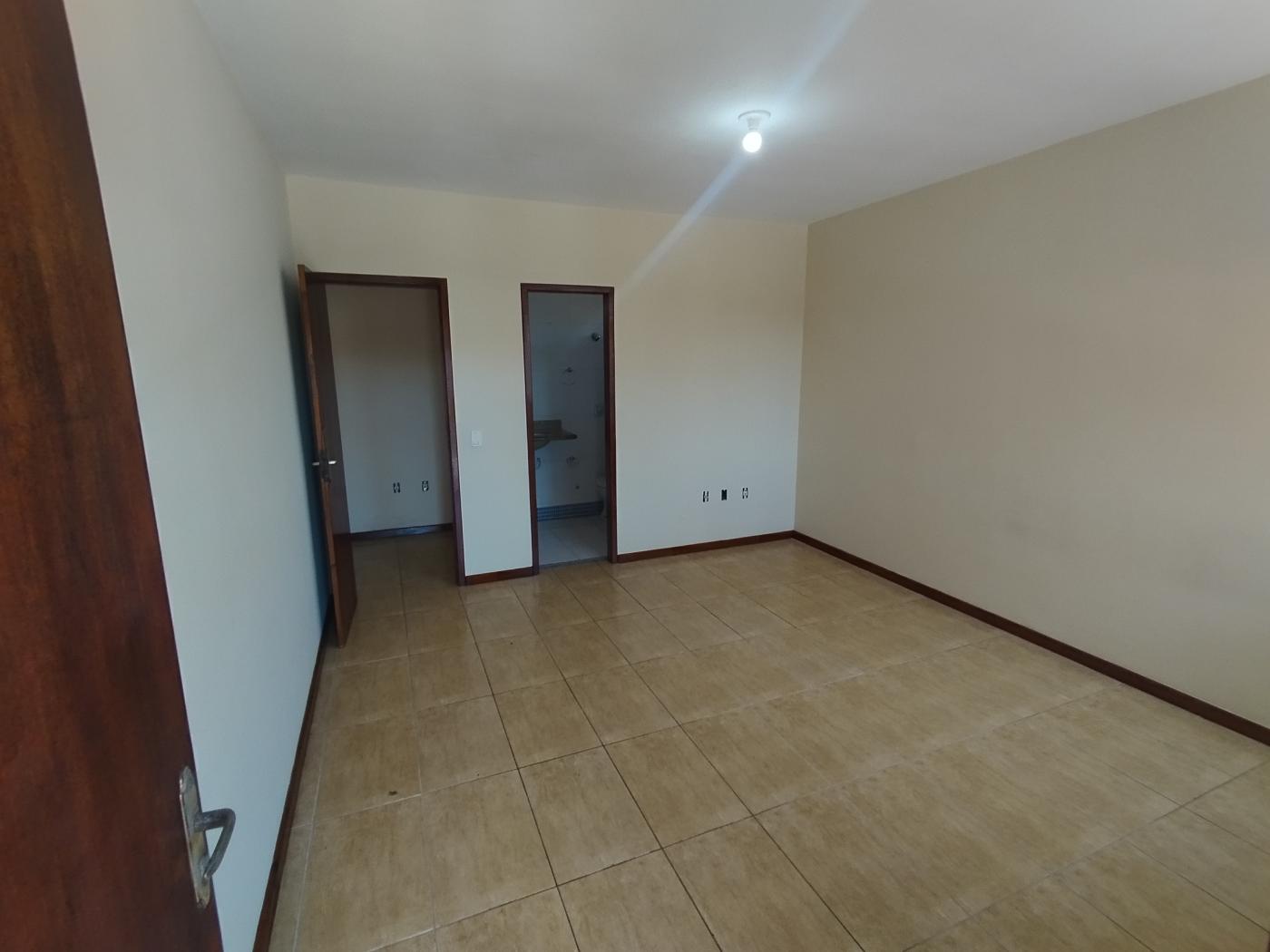 Casa à venda com 3 quartos, 210m² - Foto 19