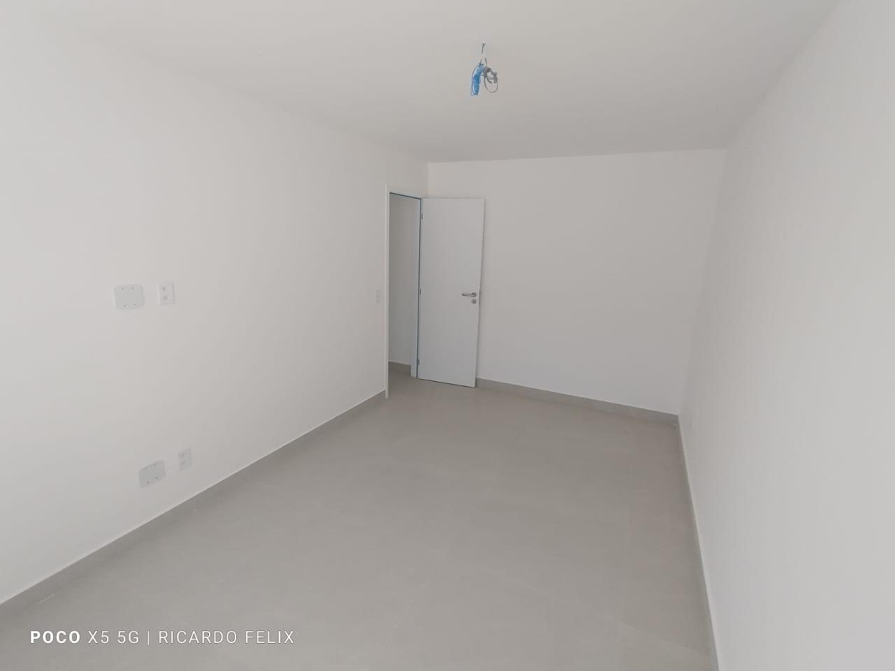 Apartamento à venda com 3 quartos, 97m² - Foto 3