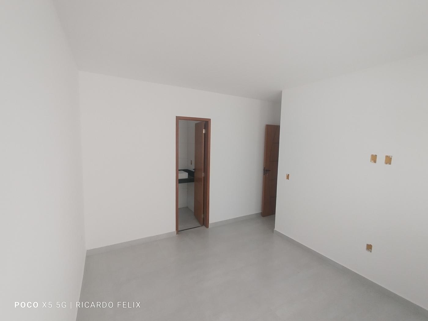 Casa à venda com 3 quartos, 240m² - Foto 15