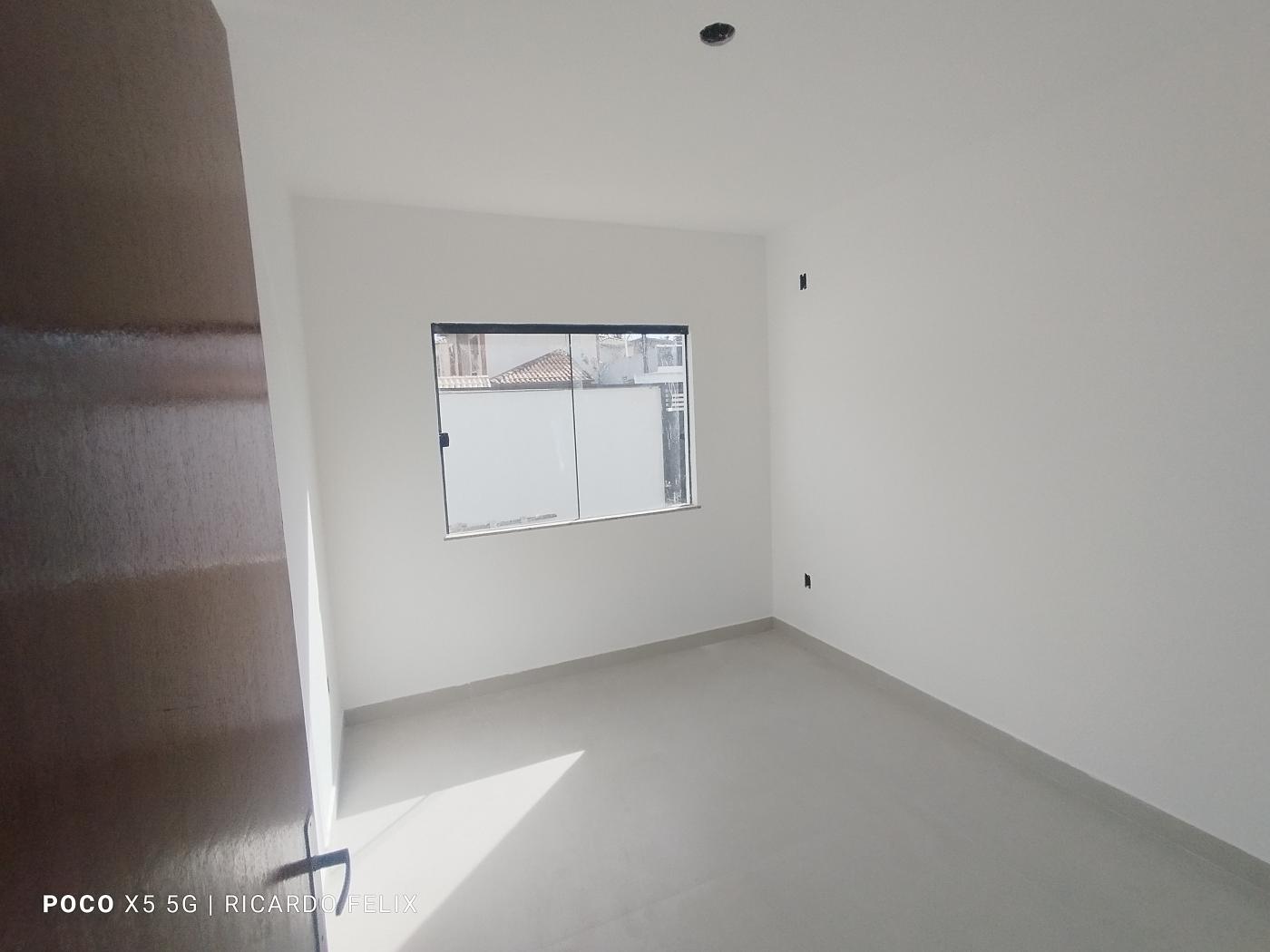 Casa à venda com 3 quartos, 180m² - Foto 7