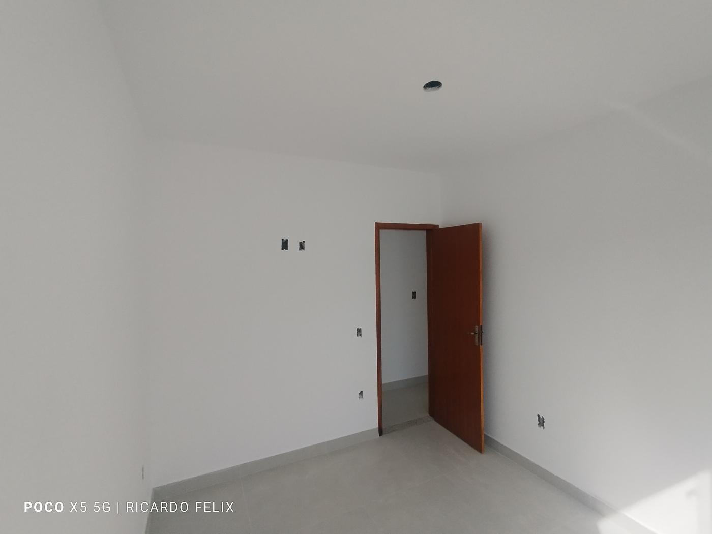 Casa à venda com 3 quartos, 180m² - Foto 8