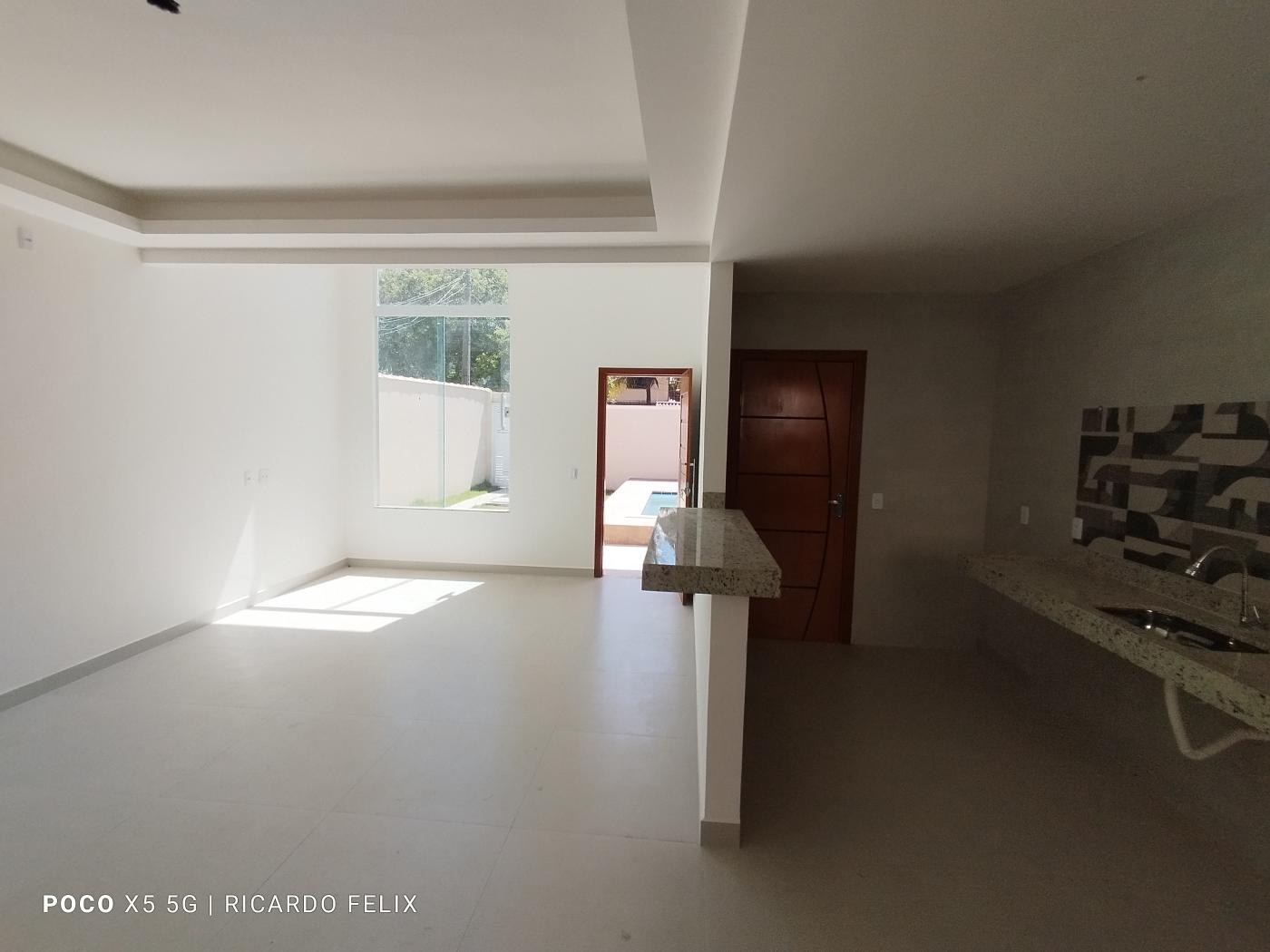 Casa à venda com 3 quartos, 210m² - Foto 9